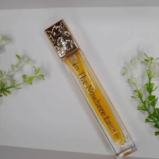 In The Nowhere Land Miniature by Aurora Scents